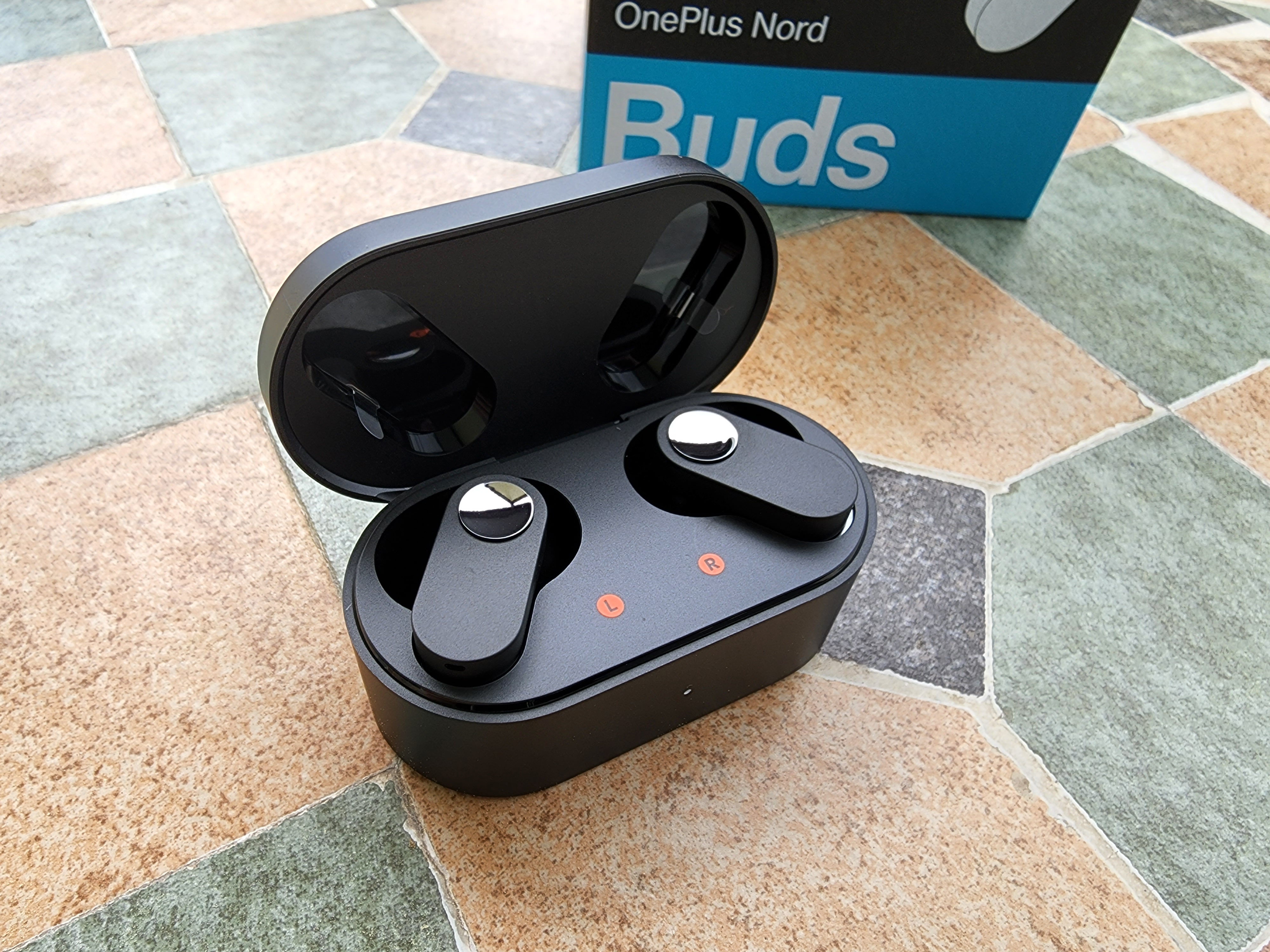 nord buds oneplus