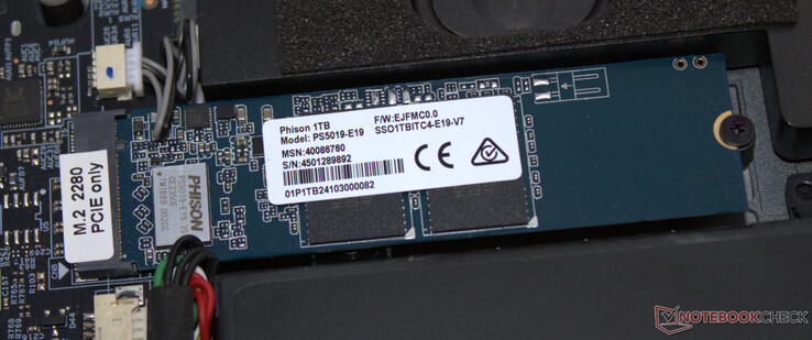 En PCIe 4 SSD fungerar som systemenhet.