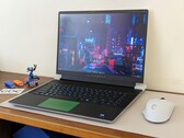 Alienware x16 R2 recension av bärbar dator: Ett steg i sidled från x16 R1