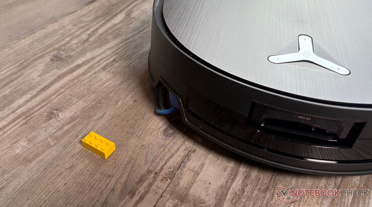 Ecovacs Deebot X11 OmniCyclone kände till och med igen den här lilla kopplingsplinten i testet