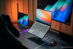 Republic of Gamers Zephyrus G14 GA403 är en mycket bra bärbar dator för spel