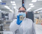 Intel rapporterar framgångar med ASML:s High-NA EUV litografimaskiner. På bilden: Ett Intel Xeon-chip. (Bildkälla: Intel)