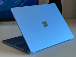 Surface Laptop i safirblått