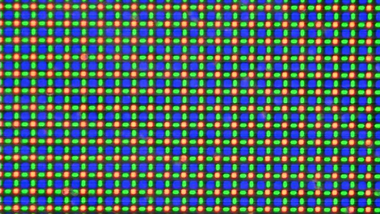 Sub-pixel array täckande display