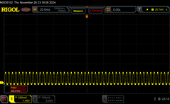 4/10 ljusstyrka: 240 Hz PWM