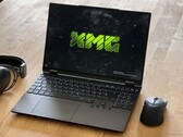 Schenker XMG Evo 15 (M24) Laptop recension - Tysk Ultrabook med ljusstark skärm och utmärkta underhållsmöjligheter