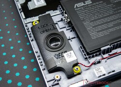 Asus ExpertBook P1:s högtalare