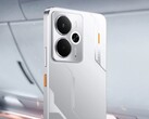 Realme 14 5G har en mecha-inspirerad design med orange färgaccenter. (Bildkälla: Realme)