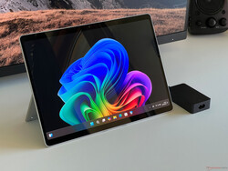 Testversion: Microsoft Surface Pro Copilot+. Granskningsenhet tillhandahållen av: