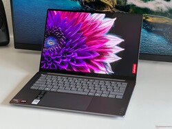 Lenovo Yoga Pro 7 14 G9 recension. Testanordning tillhandahållen av: