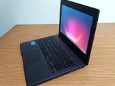 Asus ExpertBook BR1104CGA recension: tyst utbildningsbärbar dator med bra batteritid tack vare Intels N100