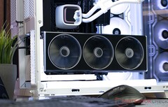 AMD Radeon RX 9070 XT kommer tydligen att slå RX 7900 XT och konkurrera med RX 7900 XTX